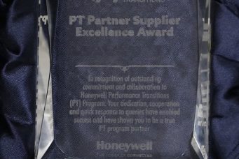 鷹普航空獲得Honeywell Aerospace頒發的PT夥伴供應商傑出獎肯定鷹普在Honeywell Performance Transitions (PT)項目商的專注、合作和快速反應