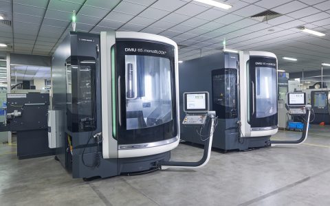 What are the Applications of a 5-Axis CNC machine?